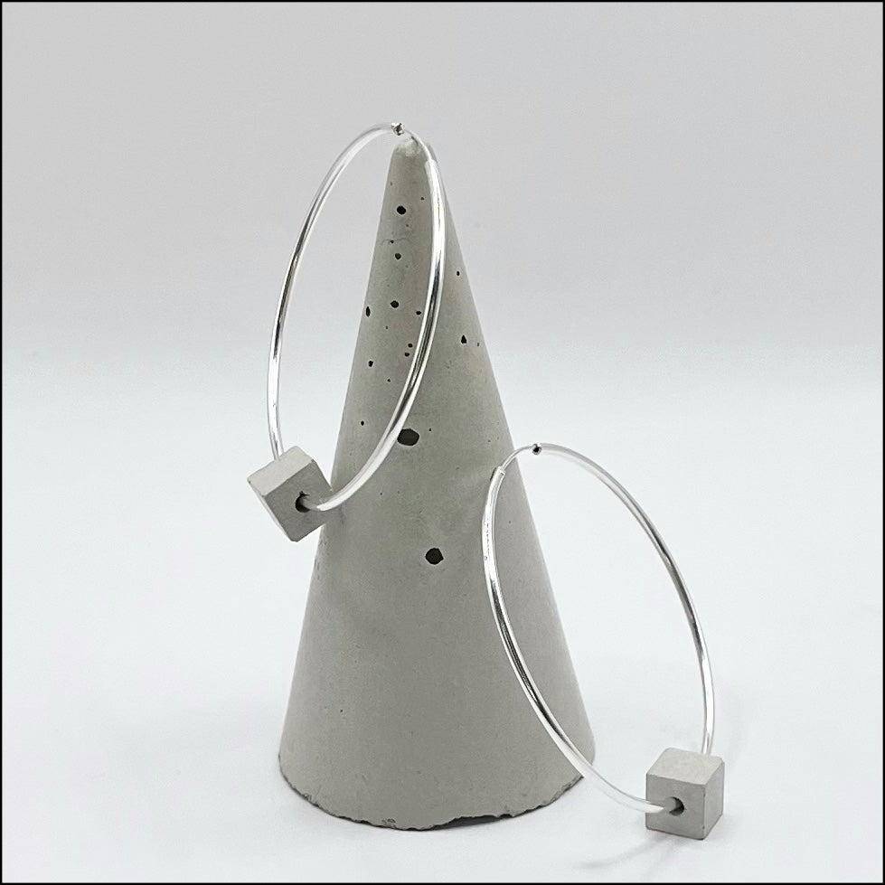 Helike (medium hoops)