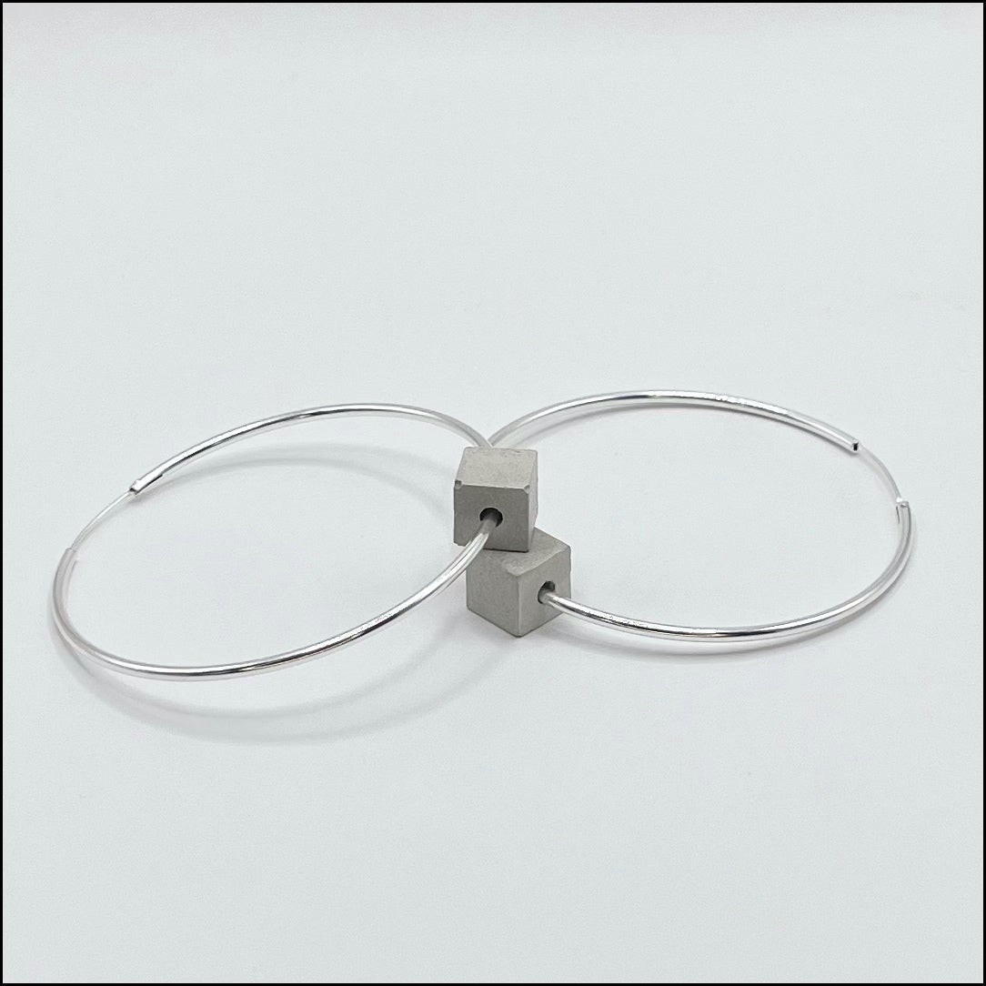 Helike (medium hoops)