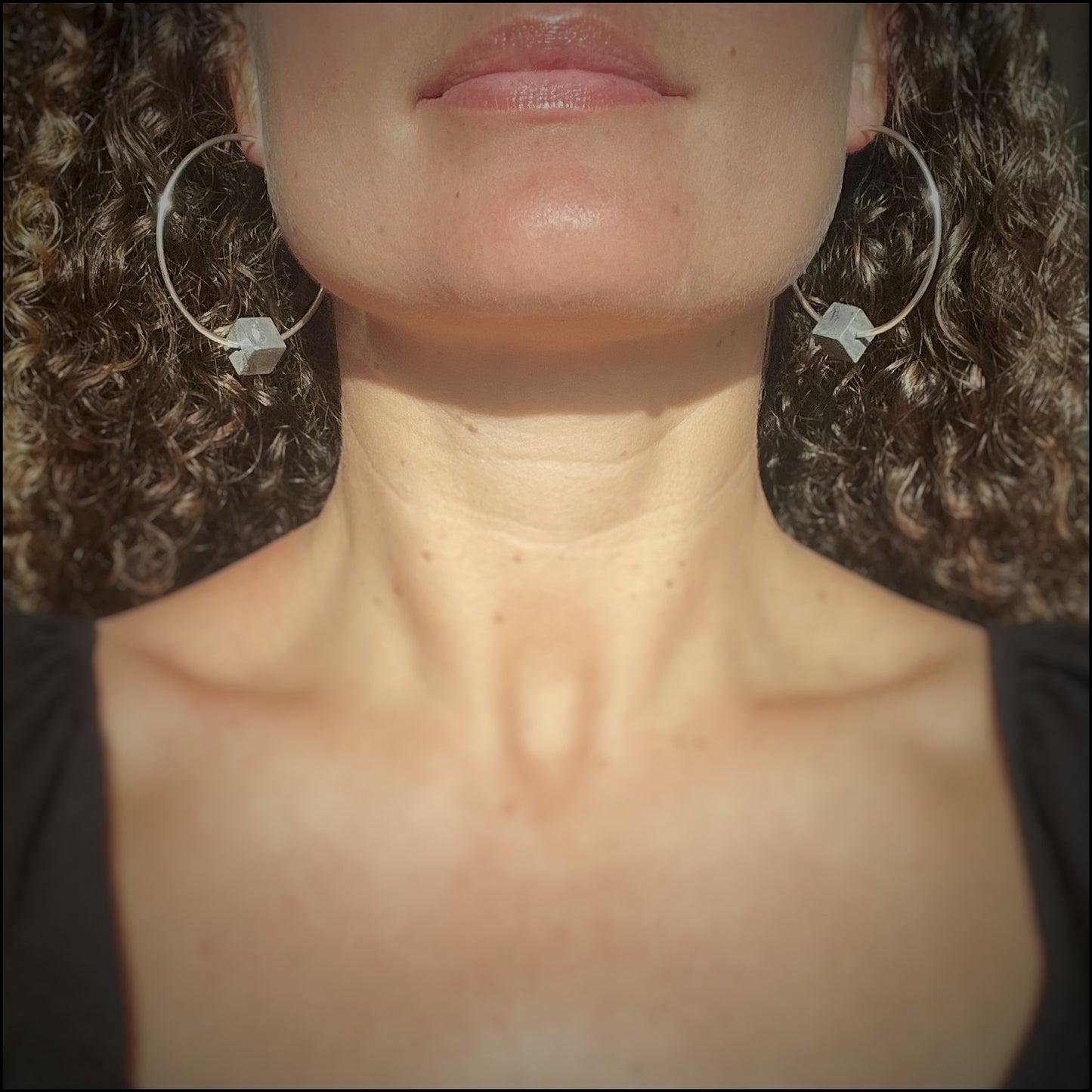 Thyone (medium hoops)