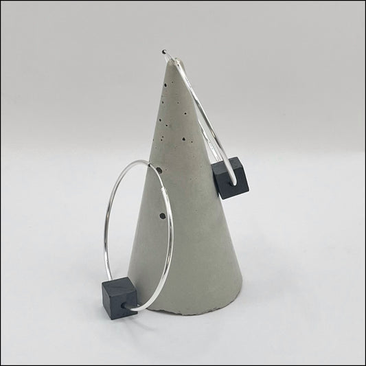 Thyone (medium hoops)